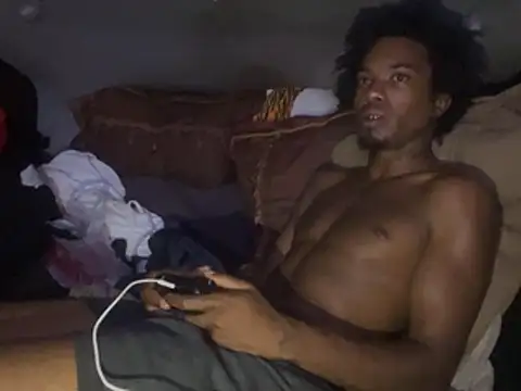 Snapshot of SlimeCrownzOut5 chatting on February 3, 2026, 6:40 am SlimeCrownzOut5 online show from February 3, 2026, 6:40 am