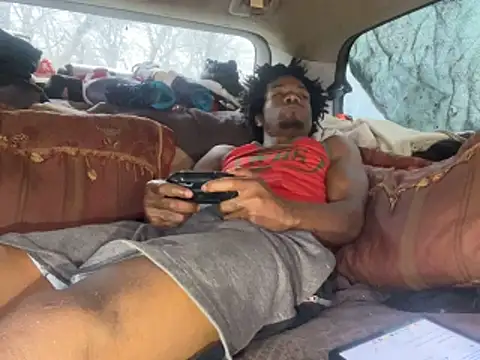 Snapshot of SlimeCrownzOut5 chatting on February 14, 2026, 5:46 pm SlimeCrownzOut5 online show from February 14, 2026, 5:46 pm