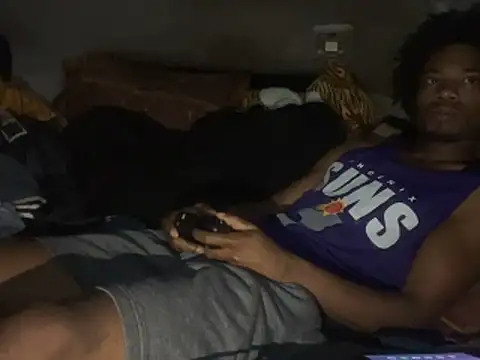 Snapshot of SlimeCrownzOut5 chatting on February 12, 2026, 3:39 am SlimeCrownzOut5 online show from February 12, 2026, 3:39 am