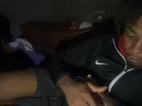 Snapshot of SlimeCrownzOut5 chatting on February 3, 2026, 1:27 am SlimeCrownzOut5 online show from February 3, 2026, 1:27 am