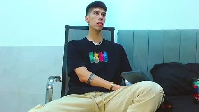 jhony-sex online show from March 14, 2026, 6:19 am