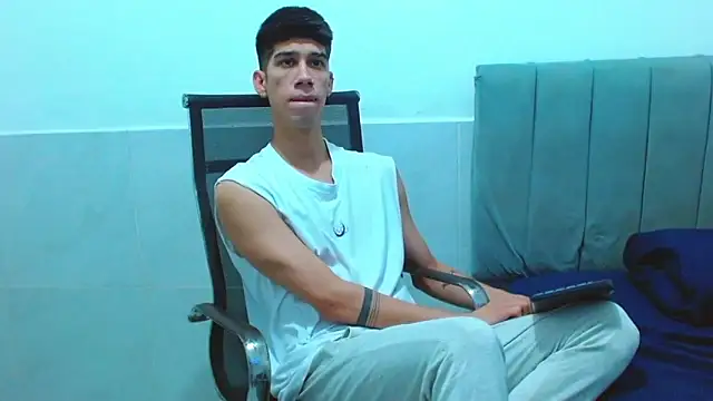 Snapshot of jhony-sex chatting on January 9, 2026, 6:20 am jhony-sex online show from January 9, 2026, 6:20 am