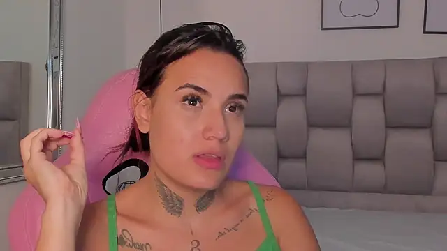 Snapshot of Susan-Sweet-7 chatting on September 26, 2025, 8:16 pm Susan-Sweet-7 online show from September 26, 2025, 8:16 pm