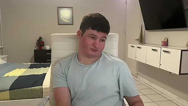 Lorenzo hernandez online show from November 22, 2025, 11:58 pm