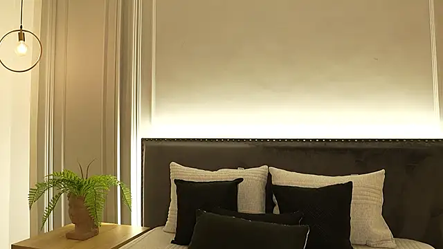 Snapshot of IrisBaker chatting on February 5, 2026, 10:05 pm IrisBaker online show from February 5, 2026, 10:05 pm