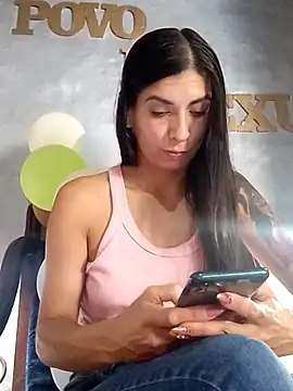 Chicavixy online show from December 17, 2024, 5:36 pm