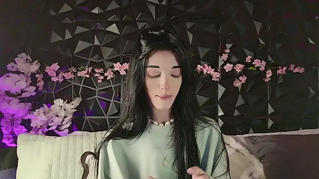 Snapshot of Finibondi chatting on September 28, 2025, 6:31 am Finibondi online show from September 28, 2025, 6:31 am