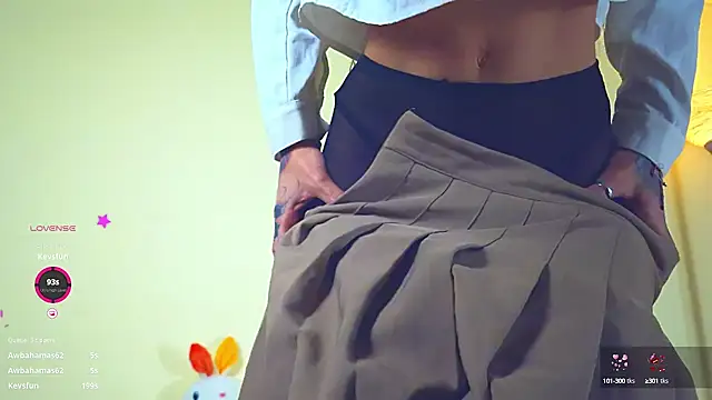 Snapshot of Finibondi chatting on March 16, 2025, 6:53 am Finibondi online show from March 16, 2025, 6:53 am