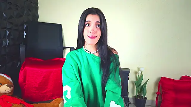 Snapshot of Finibondi chatting on February 13, 2025, 8:17 am Finibondi online show from February 13, 2025, 8:17 am