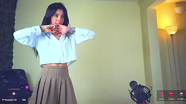 Snapshot of Finibondi chatting on March 1, 2025, 10:02 am Finibondi online show from March 1, 2025, 10:02 am