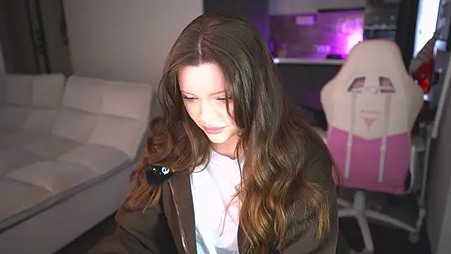 Snapshot of Your_Sweet_Julia chatting on January 19, 2026, 5:44 am Your Sweet Julia online show from January 19, 2026, 5:44 am