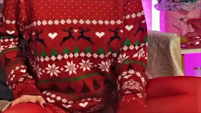 Selena Sweetie online show from December 17, 2025, 11:04 am