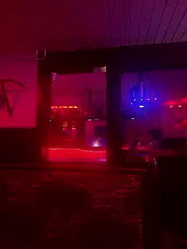 Snapshot of andreinitahg chatting on December 6, 2024, 2:18 am andreinitahg online show from December 6, 2024, 2:18 am