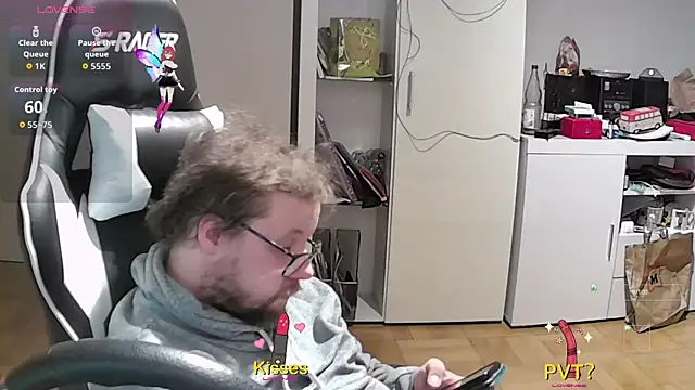 Snapshot of larsgessner30 chatting on November 12, 2025, 8:23 pm larsgessner30 online show from November 12, 2025, 8:23 pm