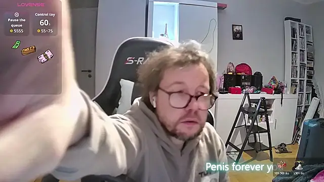 Snapshot of larsgessner30 chatting on January 6, 2026, 4:05 am larsgessner30 online show from January 6, 2026, 4:05 am