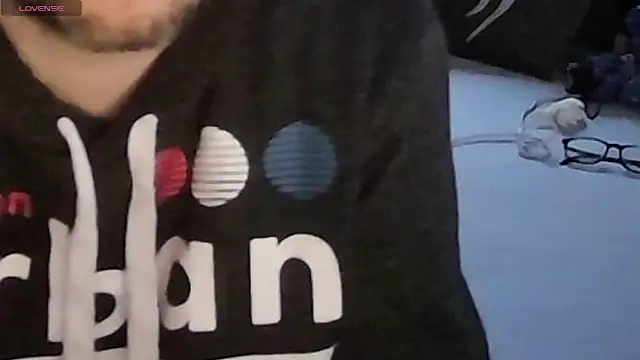 Snapshot of larsgessner30 chatting on March 1, 2026, 6:13 am larsgessner30 online show from March 1, 2026, 6:13 am