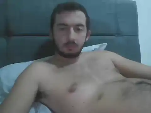 Snapshot of laynufff chatting on November 2, 2025, 6:46 pm laynufff online show from November 2, 2025, 6:46 pm