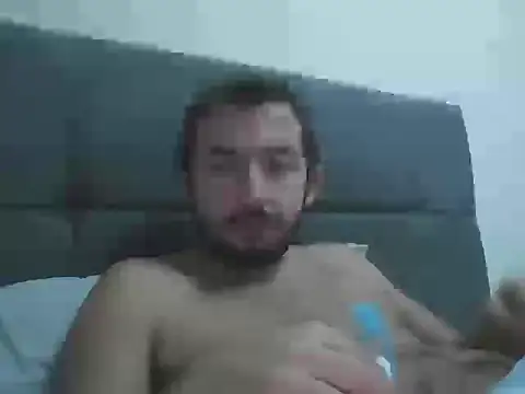 Snapshot of laynufff chatting on November 6, 2025, 5:28 pm laynufff online show from November 6, 2025, 5:28 pm