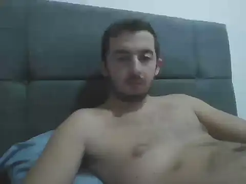 Snapshot of laynufff chatting on October 23, 2025, 7:45 pm laynufff online show from October 23, 2025, 7:45 pm