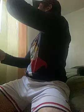 FumesClouds online show from November 17, 2025, 4:33 pm