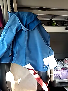 cuplubijoanna online show from November 9, 2025, 1:04 pm