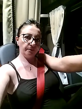 cuplubijoanna online show from April 4, 2026, 1:12 am