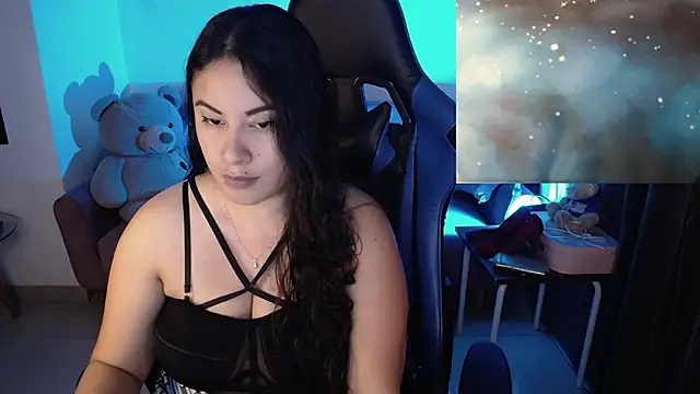 LauraHawkes online show from March 1, 2025, 1:22 am