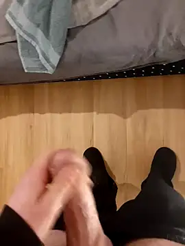 Snapshot of passion4it5 chatting on December 21, 2024, 4:57 pm passion4it5 online show from December 21, 2024, 4:57 pm