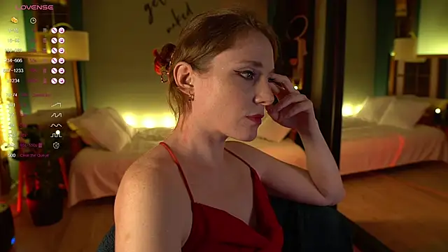 Snapshot of Your_phobia chatting on February 14, 2025, 7:44 pm Your phobia online show from February 14, 2025, 7:44 pm