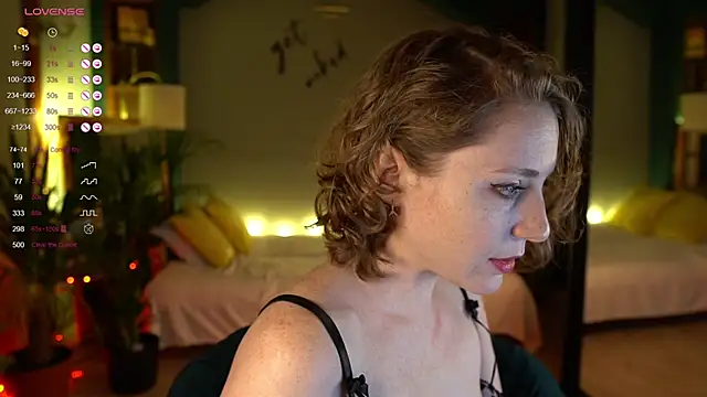 Snapshot of Your_phobia chatting on January 31, 2025, 9:48 pm Your phobia online show from January 31, 2025, 9:48 pm