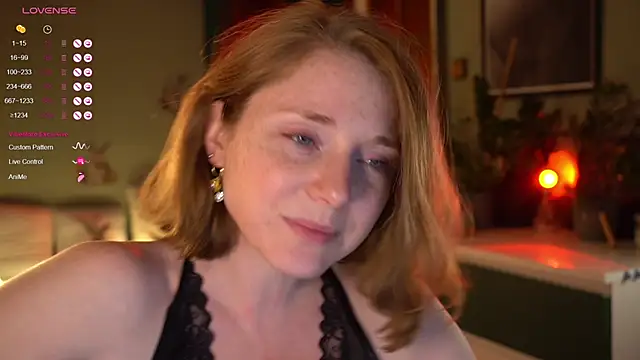 Snapshot of Your_phobia chatting on April 10, 2026, 6:37 pm Your phobia online show from April 10, 2026, 6:37 pm