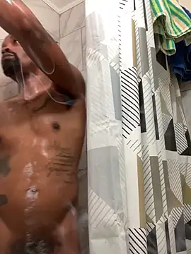 Snapshot of 1BeautyN1Beast chatting on January 21, 2025, 1:08 am 1BeautyN1Beast online show from January 21, 2025, 1:08 am