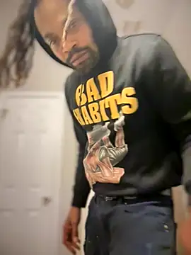 Snapshot of 1BeautyN1Beast chatting on November 29, 2025, 4:23 am 1BeautyN1Beast online show from November 29, 2025, 4:23 am