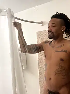 Snapshot of 1BeautyN1Beast chatting on November 13, 2025, 4:00 pm 1BeautyN1Beast online show from November 13, 2025, 4:00 pm