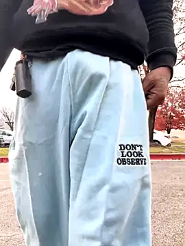 Snapshot of 1BeautyN1Beast chatting on November 15, 2025, 1:59 pm 1BeautyN1Beast online show from November 15, 2025, 1:59 pm