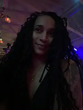 Snapshot of Shuggabutt chatting on February 27, 2026, 7:41 am Shuggabutt online show from February 27, 2026, 7:41 am