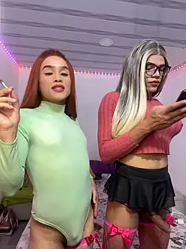 Snapshot of big_girl21cm chatting on September 14, 2025, 1:39 am big girl21cm online show from September 14, 2025, 1:39 am