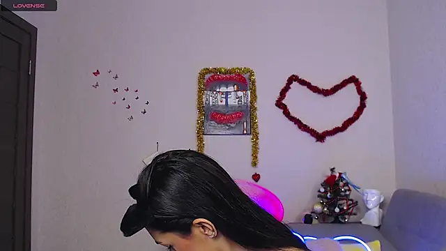 Lina Robbins online show from January 3, 2025, 4:22 am