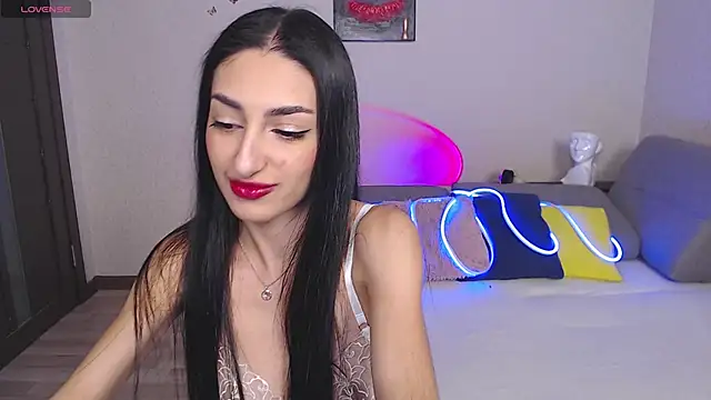 Lina Robbins online show from March 3, 2025, 10:10 pm