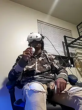 Snapshot of gaimov3r2024 chatting on February 23, 2026, 4:14 am gaimov3r2024 online show from February 23, 2026, 4:14 am