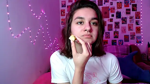 Snapshot of Celine_Dionn chatting on January 17, 2025, 2:50 pm Celine Dionn online show from January 17, 2025, 2:50 pm