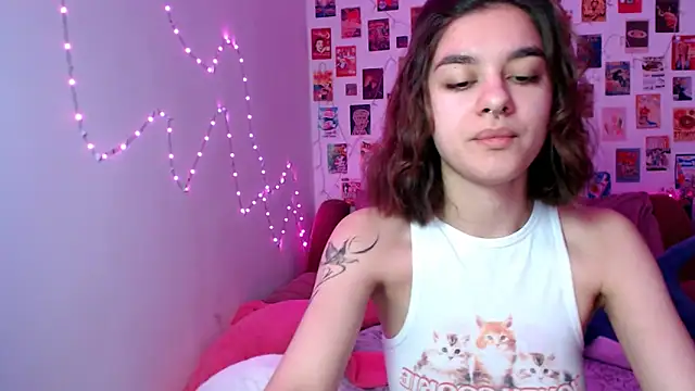 Snapshot of Celine_Dionn chatting on December 7, 2024, 7:32 am Celine Dionn online show from December 7, 2024, 7:32 am