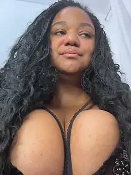 Snapshot of SweetLizzyBBW chatting on May 30, 2026, 3:13 am SweetLizzyBBW online show from May 30, 2026, 3:13 am