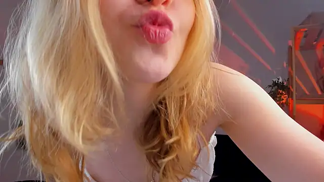 Snapshot of stay_with_alice chatting on January 25, 2025, 1:30 pm stay with alice online show from January 25, 2025, 1:30 pm