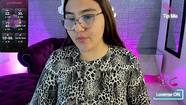 Snapshot of conniejames_m chatting on November 22, 2025, 12:37 pm conniejames m online show from November 22, 2025, 12:37 pm