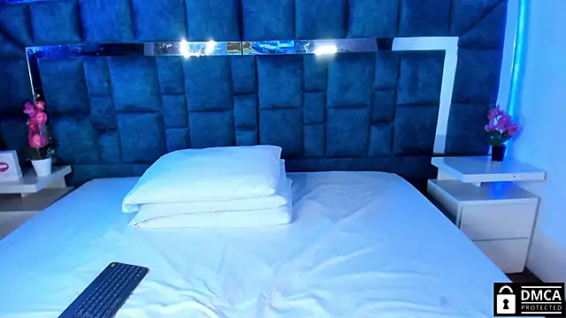 Venus velez  online show from February 26, 2025, 1:22 pm