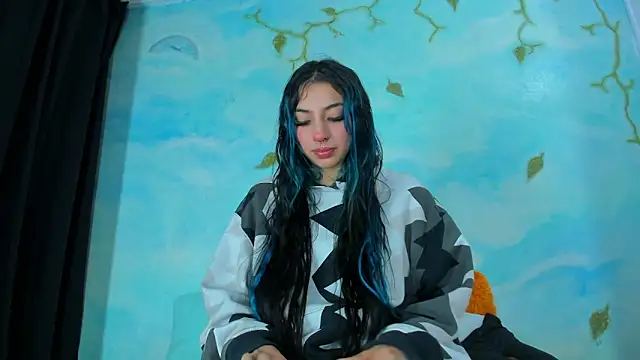 SaturnooStonee online show from September 15, 2025, 6:36 am