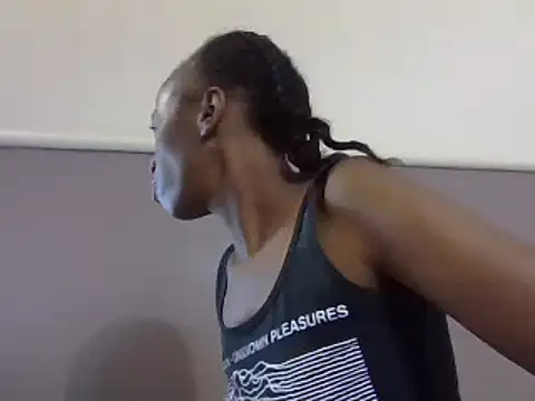 Snapshot of AfricanPrincesss2 chatting on January 22, 2025, 6:42 am AfricanPrincesss2 online show from January 22, 2025, 6:42 am