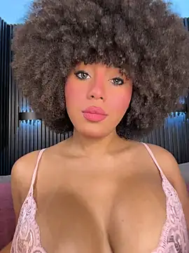 Snapshot of kendall_coxx chatting on May 25, 2026, 6:01 am kendall coxx online show from May 25, 2026, 6:01 am