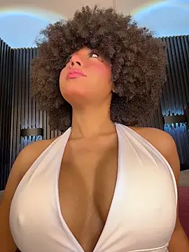 Snapshot of kendall_coxx chatting on May 12, 2026, 7:16 am kendall coxx online show from May 12, 2026, 7:16 am